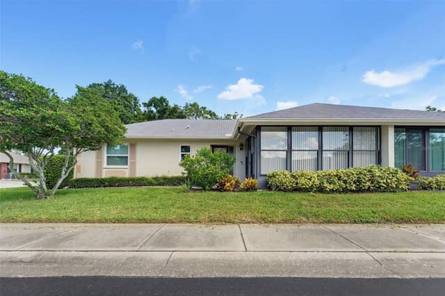 1372 CARLISLE CT photo