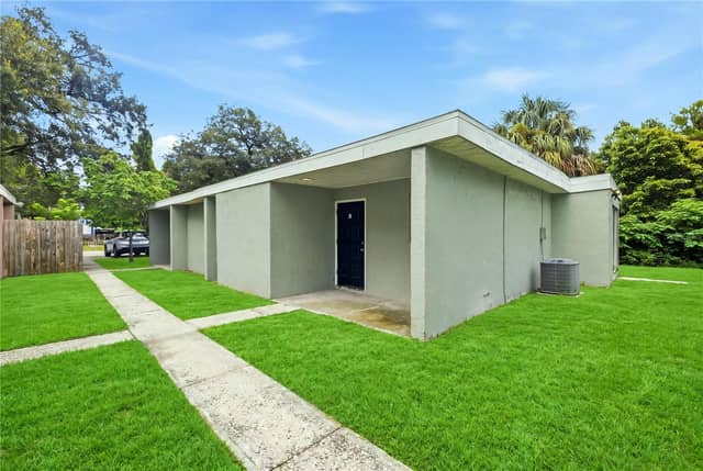 1009 E HOLLAND AVE photo