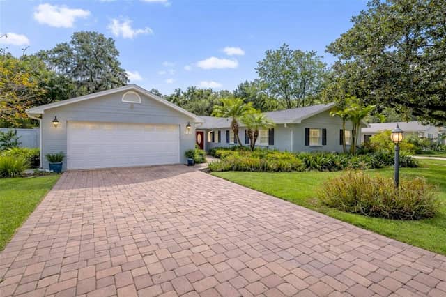 2102 W KYRA DR photo