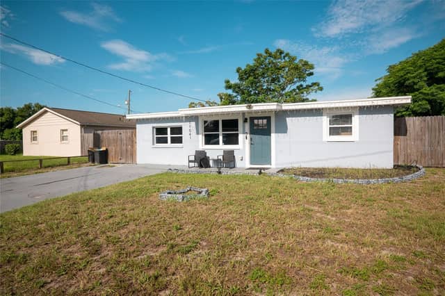 11041 TAFT DR photo