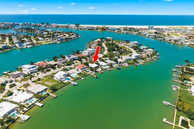 31 DOLPHIN DR photo