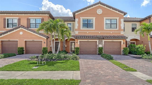 20314 LAGENTE CIR photo