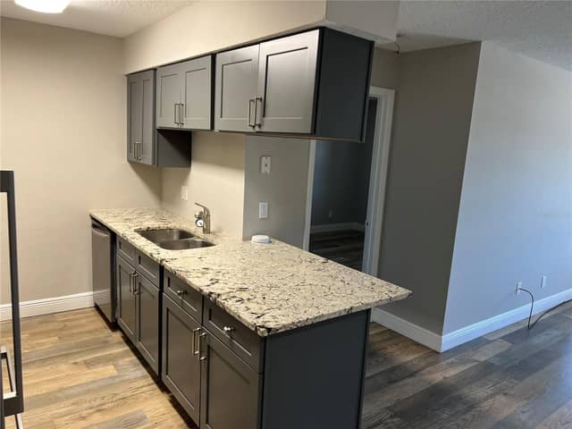 208 RED CEDAR PL #208 photo