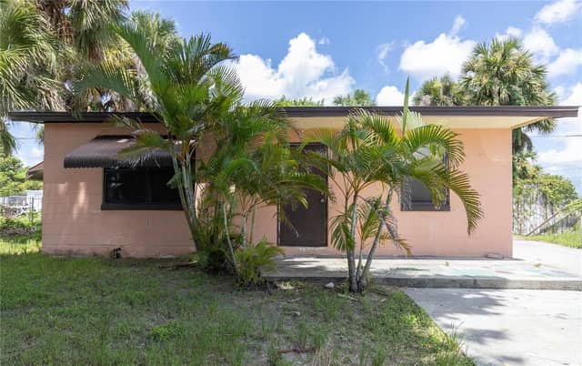 8338 BUMFORD AVE photo