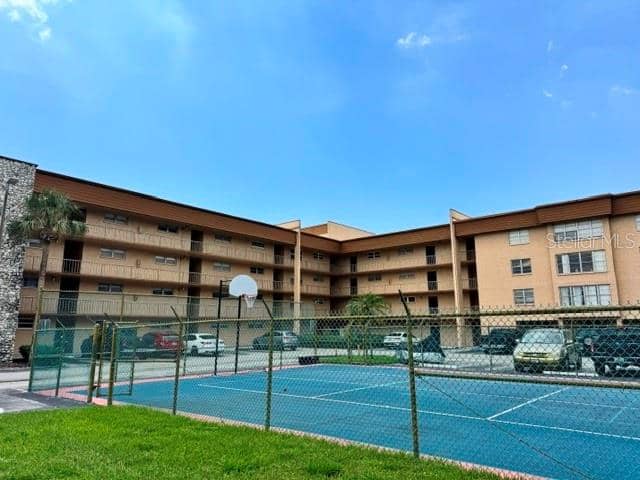 5820 N CHURCH AVE #256 photo