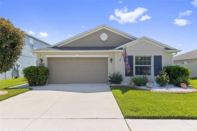 1749 BROAD WINGED HAWK DR photo
