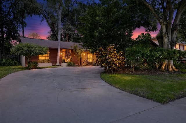 4015 DELLBROOK DR photo