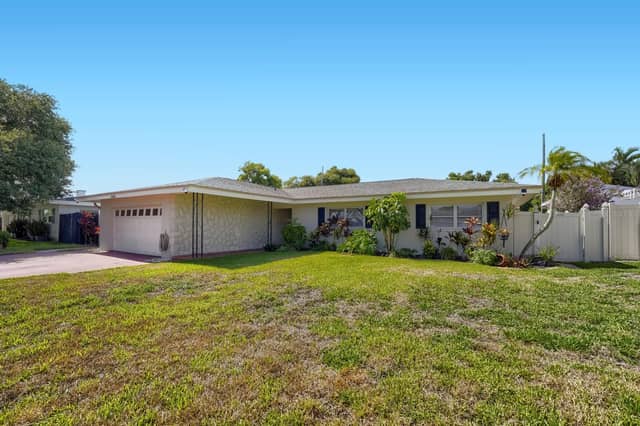 13931 DOMINICA DR photo