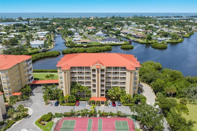 5100 JESSIE HARBOR DR #404 photo