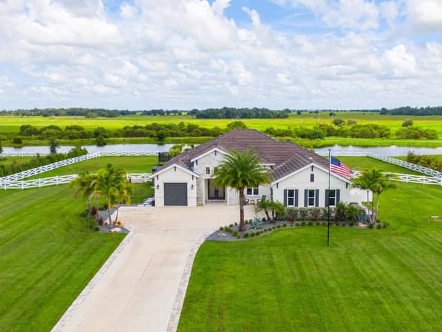 3527 QUIVER CT photo