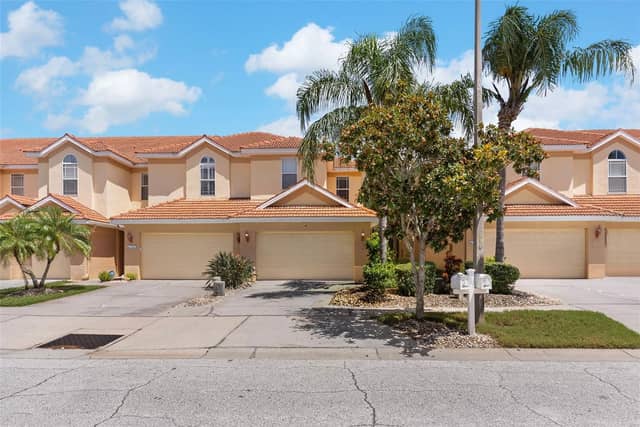 1437 RIDGE TER photo