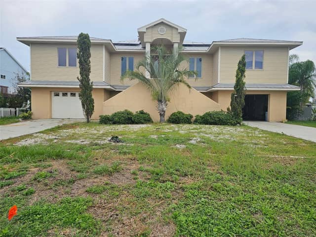 819 BLUE HERON BLVD photo