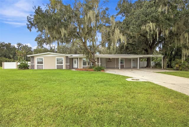 5106 THONOTOSASSA RD photo
