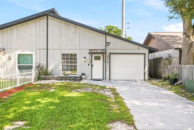 22791 PENNY LOOP photo