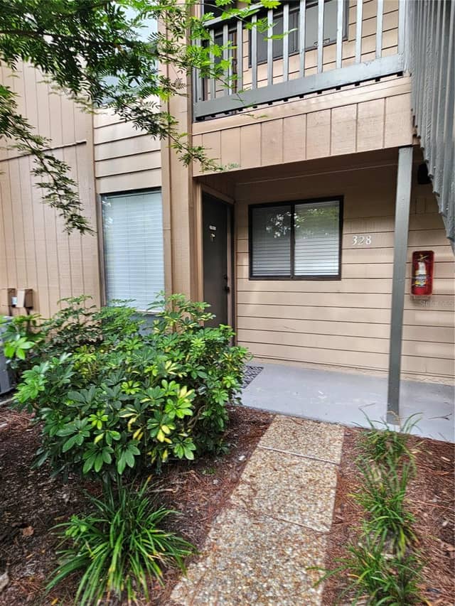1720 GLENHOUSE DR #328 photo