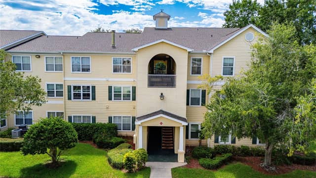 18525 BRIDLE CLUB DR #18525 photo