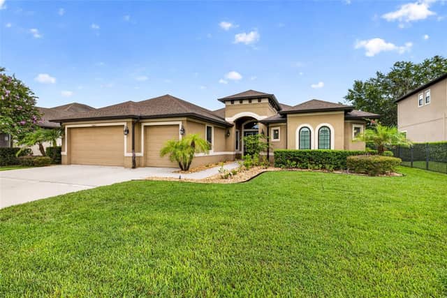 4760 LAGO VISTA CIR photo