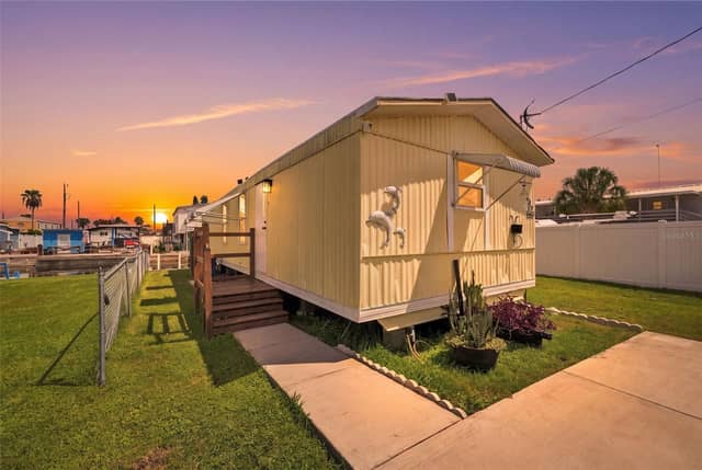 6819 HERON LN photo