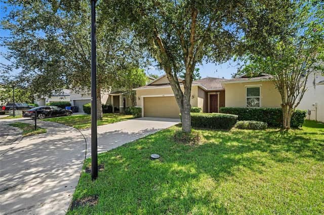 1102 CANYON OAKS DR photo
