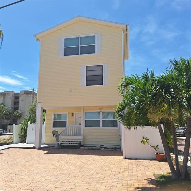 13202 GULF BLVD photo