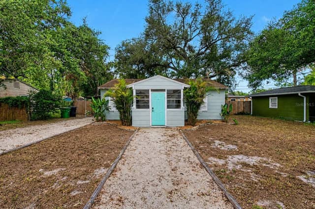 3208 W HARTNETT AVE photo