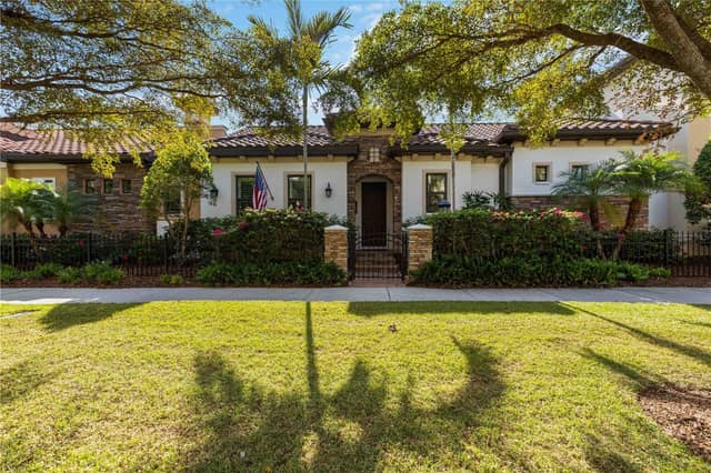 146 E TAMPA AVE photo