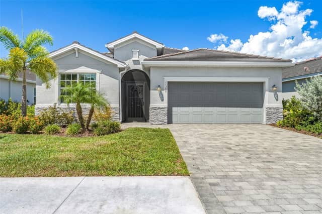 11390 BURGUNDY DR photo