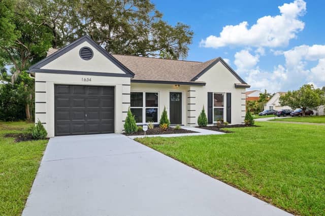 1634 CROSSRIDGE DR photo