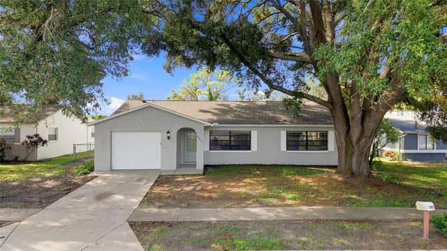 7902 ROYAL STEWART DR photo