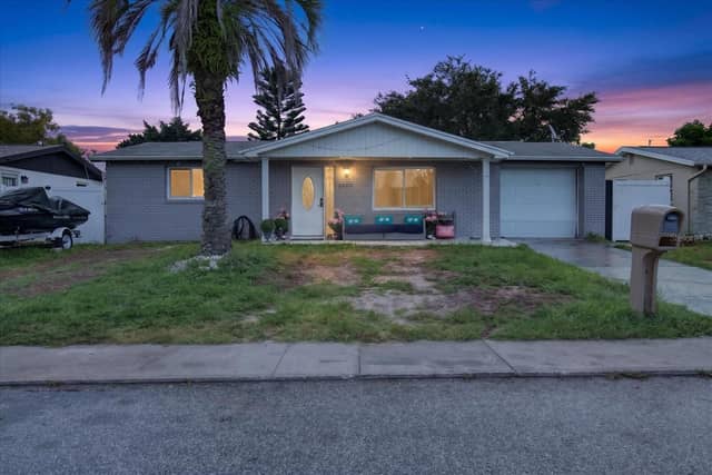 9440 RAINBOW LN photo