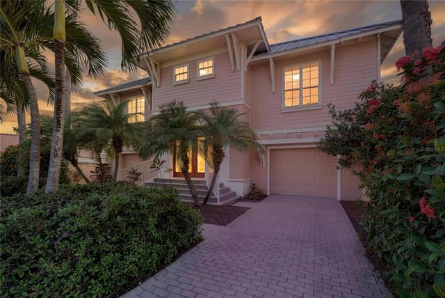 102 WIMBLEDON CT photo