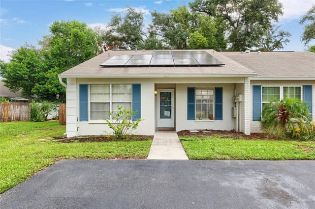 321 DOVER CT E photo