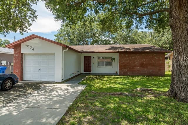 1074 BRIDLEWOOD WAY photo