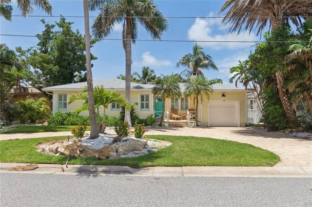 110 DEVON DR photo