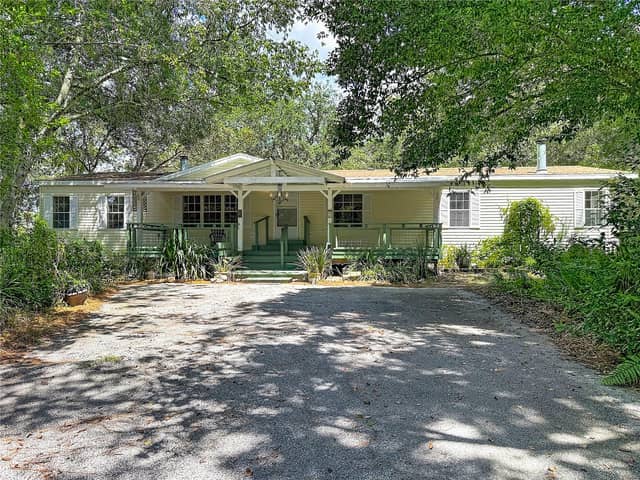 17235 CARLESIMO AVE photo