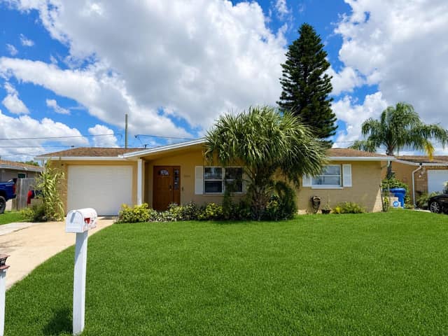 2414 TAHITIAN DR photo