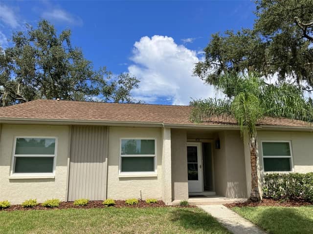 110 EVELYN CT photo