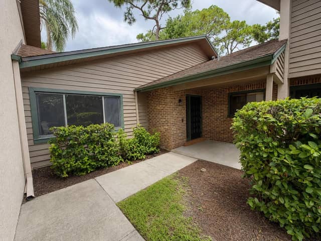 971 SUNRIDGE DR #110 photo