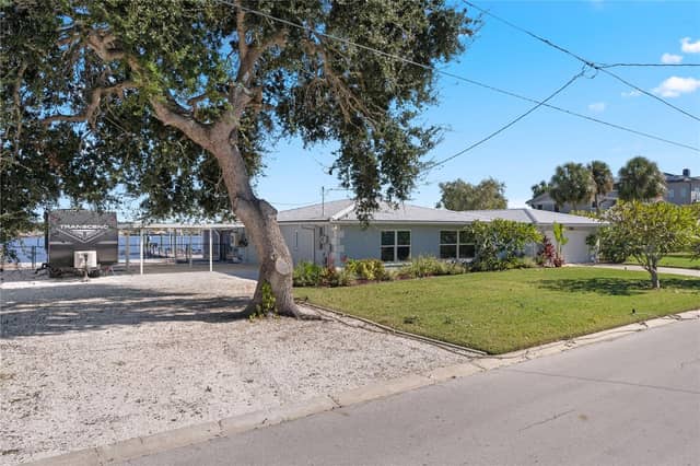 5027 WATERSIDE DR photo
