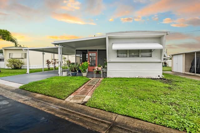 3114 CRYSTAL LN photo