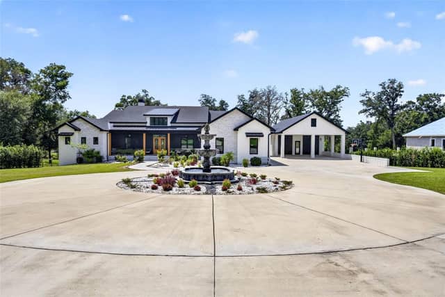 13323 HAPPY HILL RD photo