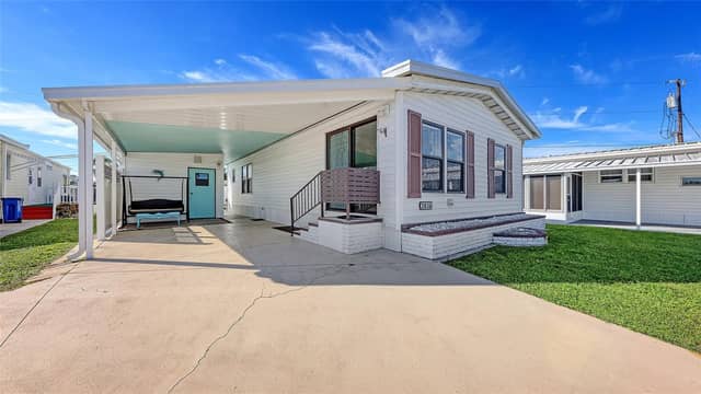 2036 S MOBILE ESTATES DR photo