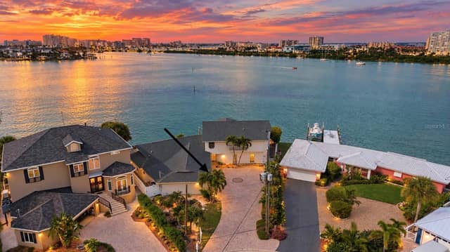 290 BAYSIDE DR photo