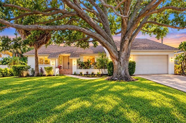 630 PINTA DR photo
