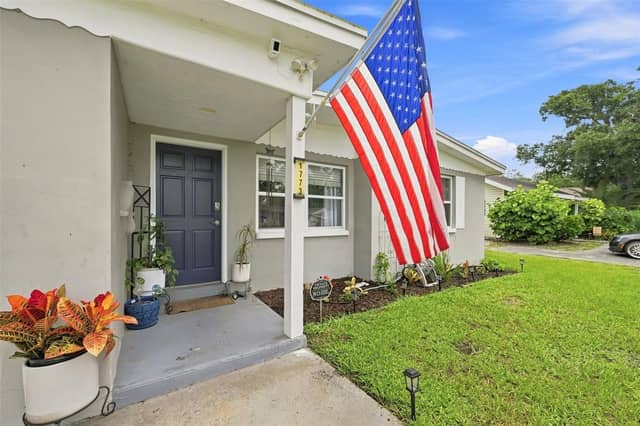 1773 EZELLE AVE photo