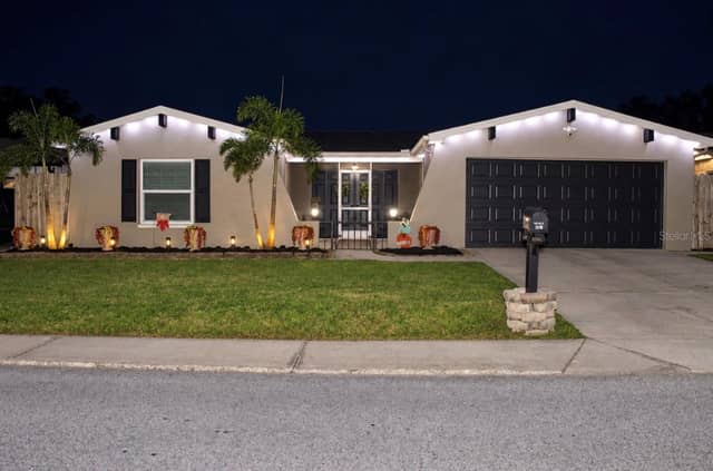 8246 PENWOOD DR photo