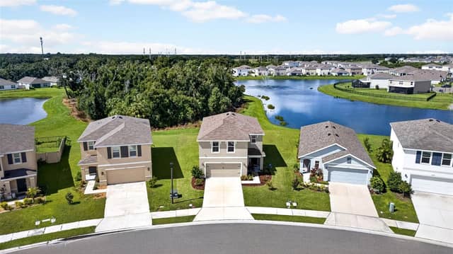 10137 CHARLOTTE DR photo