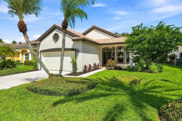 10209 SILVERADO CIR photo