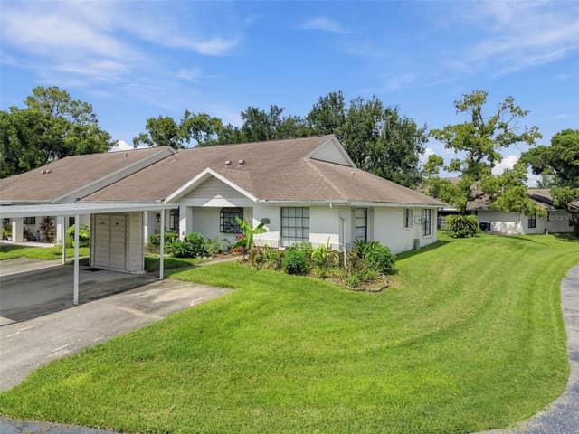 7610 OAKMONT LN photo