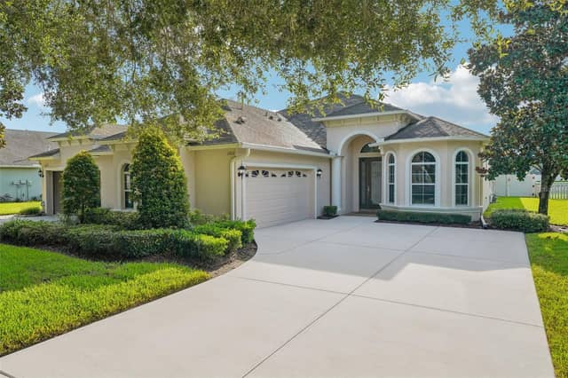 2812 DEVONOAK BLVD photo